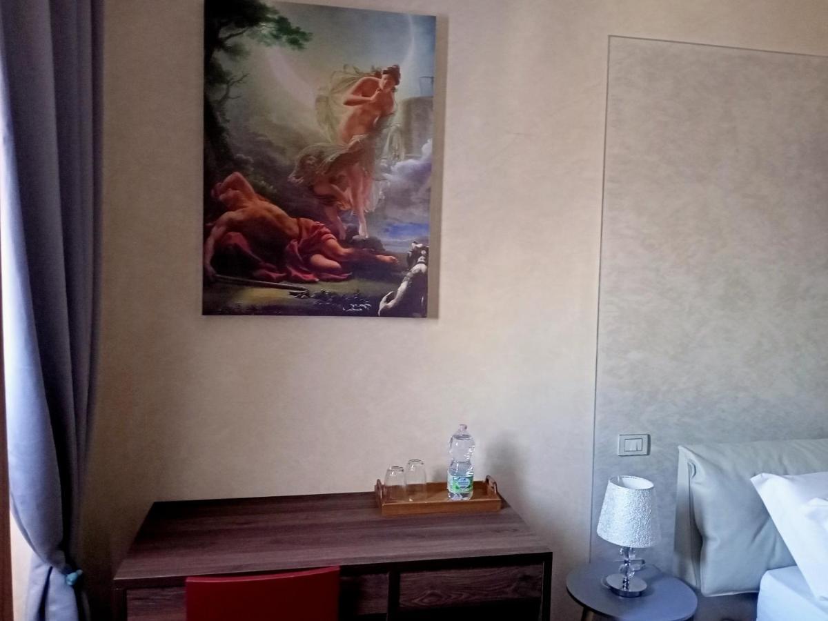 Bra Luxury Guest House Verona Habitación foto